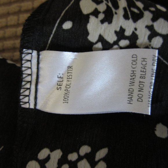 Easel Flutter Sleeved Tiered Black Dress with Smocking - Picture 6 of 7